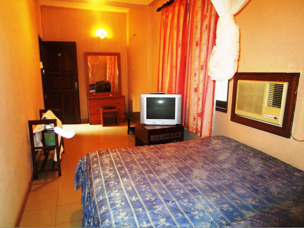 Hotel Shalini Anuradhapura Habitación foto