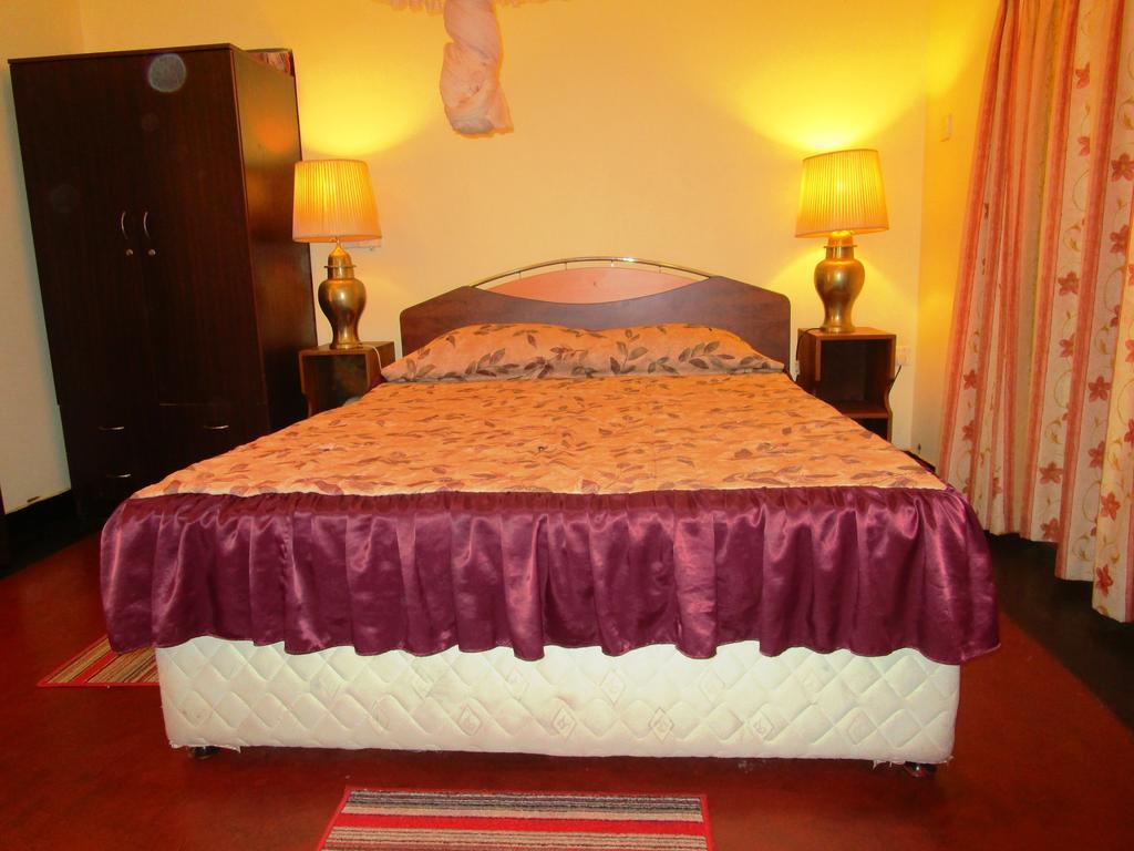 Hotel Shalini Anuradhapura Habitación foto